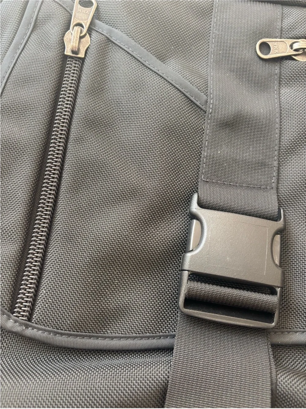 Tom Binh Black Laptop Bag